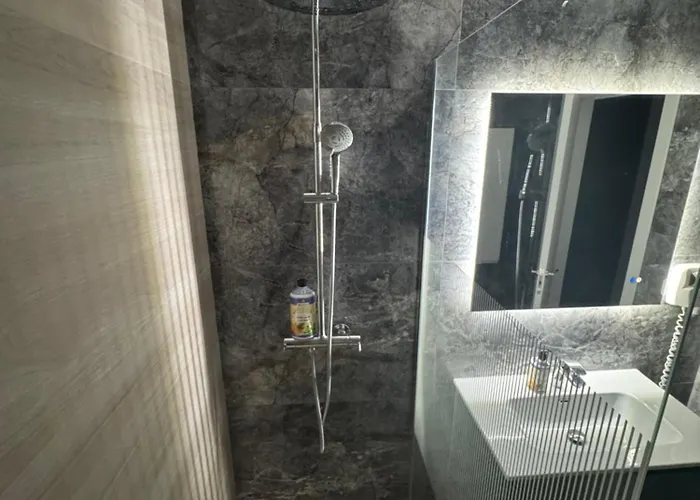 Апартаменти Awesome Place In Exigent Plaza Romania Faza 5 *